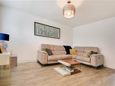 Property image 5 of home to buy in Lime Way, Radlett